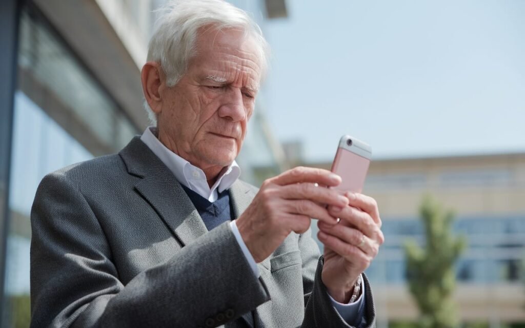 Jitterbug Phone For Seniors Free