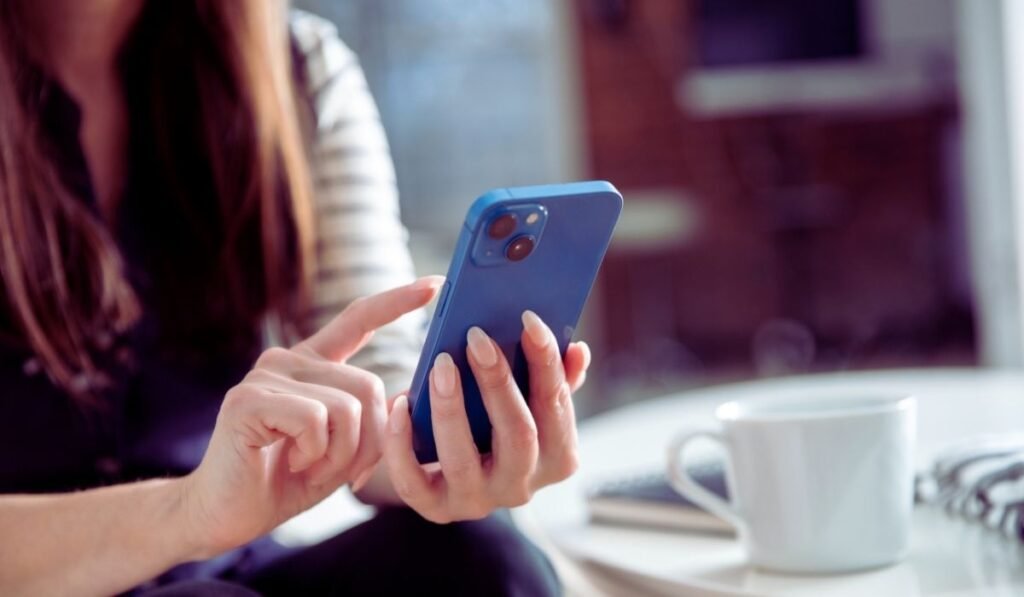 SafeLink Wireless Free Government iPhone